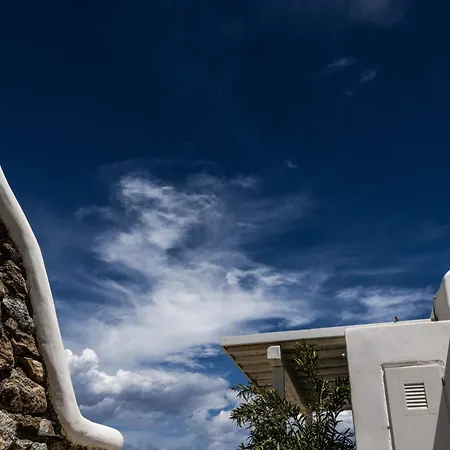 Artemis Mykonos Town