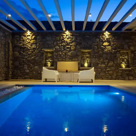 Artemis Mykonos Town